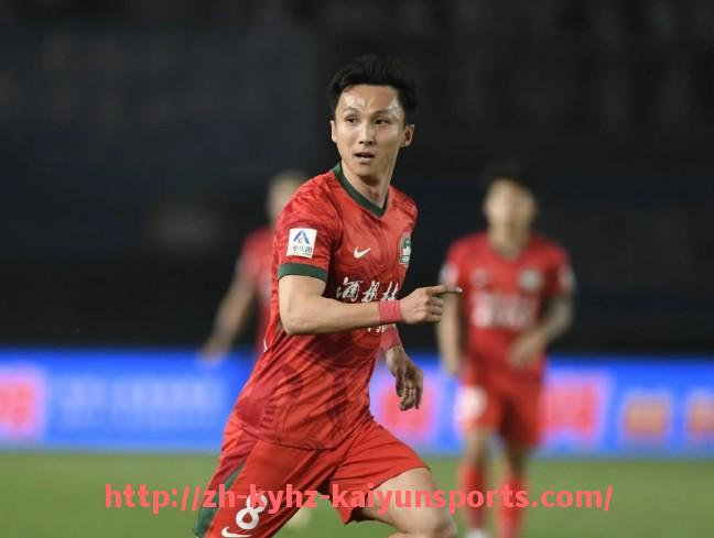 ky开云-德甲球队为什么带数字？球衣号码规则及传统含义探析