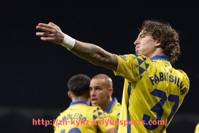 ky开云-法甲比赛进程节奏分析：控球时间与攻守转换速度